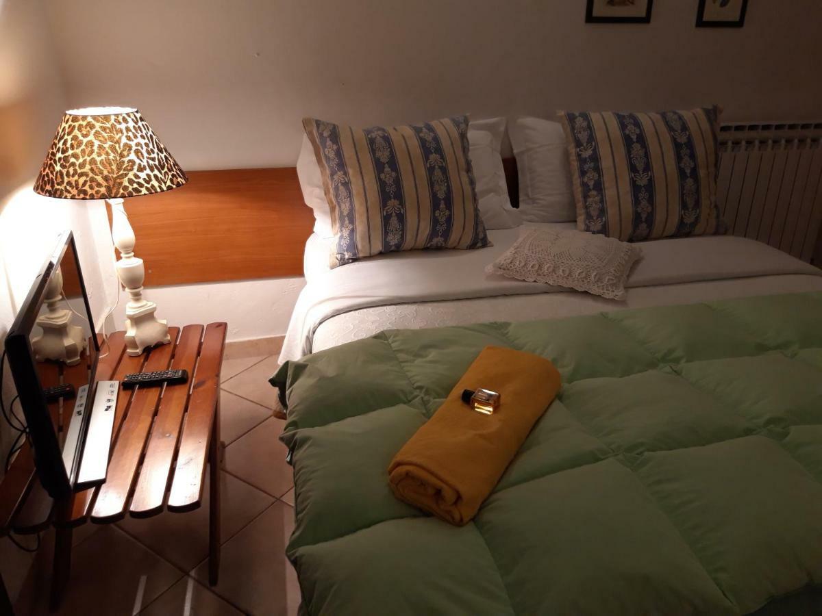 Debora Maison B&B Colombare Di Sirmione Εξωτερικό φωτογραφία